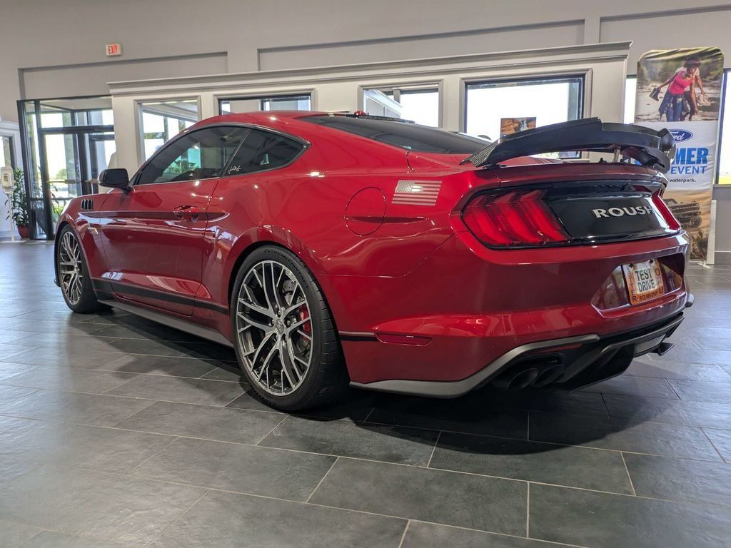 Used 2020 Ford Mustang GT Premium w/ GT Performance Package RWD image 7