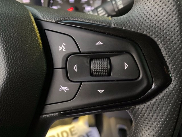 Used 2022 Chevrolet TrailBlazer LT w/ Convenience Package FWD image 12