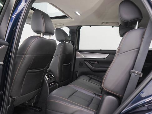 Certified 2024 MAZDA CX-90 Plug-In Hybrid w/ Preferred AWD/4WD image 19