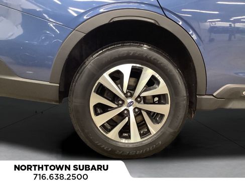 Used 2020 Subaru Outback Premium AWD/4WD image 12