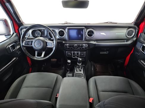 Used 2018 Jeep Wrangler Unlimited Sahara AWD/4WD image 9