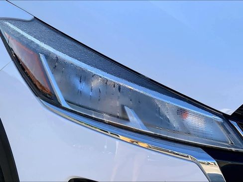 Used 2023 Nissan Kicks S image 26