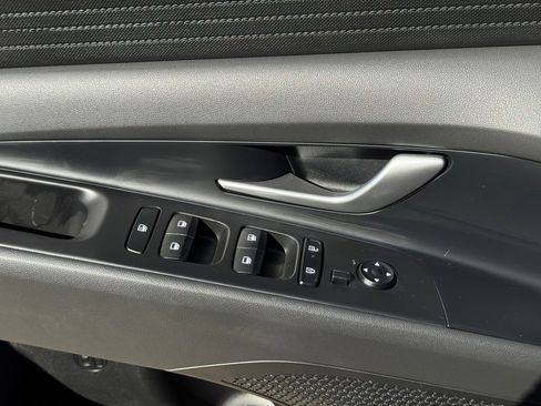 New 2026 Hyundai Elantra SE image 18