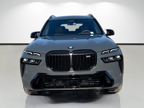 New 2026 BMW X7 M60i image 8