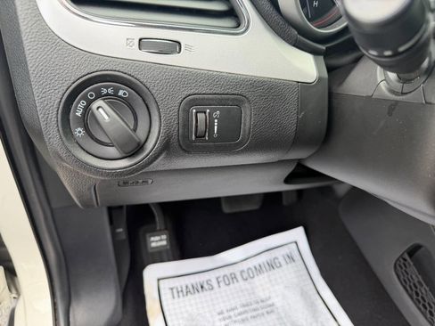 Used 2016 Dodge Journey SE w/ Flexible Seating Group image 20