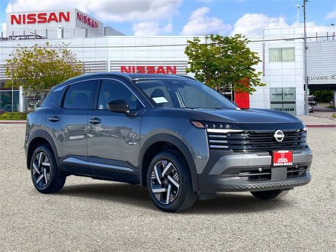 New 2026 Nissan Kicks SV image 5