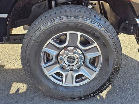 Used 2024 Ford F250 Lariat w/ Lariat Ultimate Package image 8