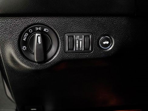 Used 2023 Dodge Challenger SRT Hellcat w/ Driver Convenience Group image 33