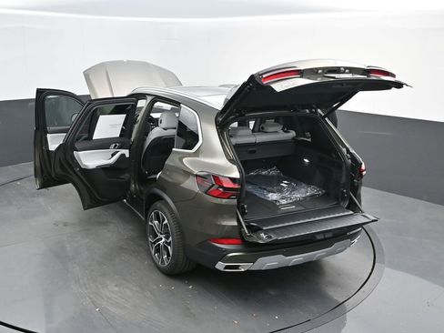 New 2026 BMW X5 sDrive40i image 60