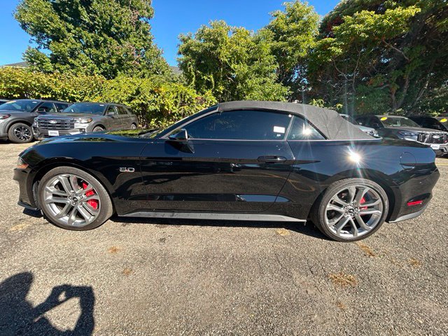 Certified 2022 Ford Mustang GT Premium RWD image 3