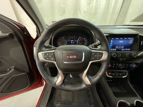 Used 2024 GMC Terrain SLT w/ Elevation Edition AWD/4WD image 11