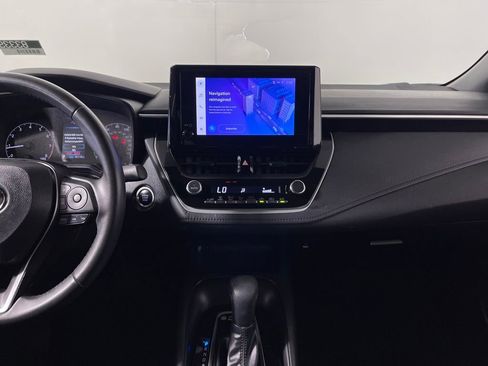 Used 2023 Toyota Corolla SE w/ SE Premium Package image 15