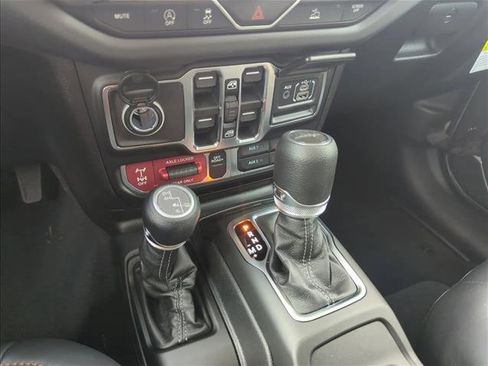 New 2026 Jeep Gladiator Mojave image 11