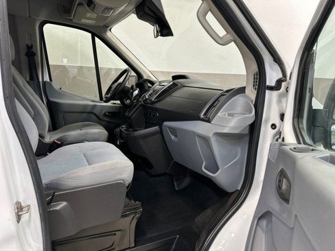 Used 2017 Ford Transit 350 XLT image 40