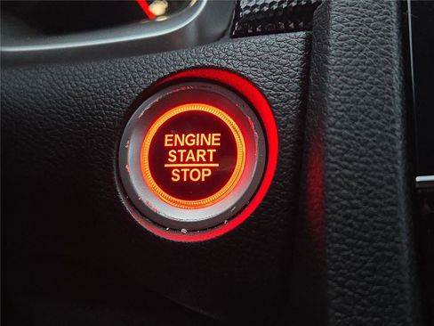 Used 2020 Honda Civic Sport image 6