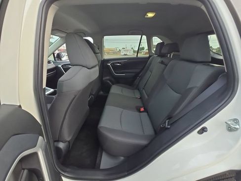 Used 2024 Toyota RAV4 XLE FWD image 21
