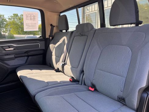 Used 2019 RAM 1500 Big Horn AWD/4WD image 17