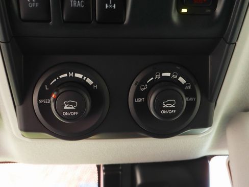 Used 2023 Toyota 4Runner TRD Off-Road image 28