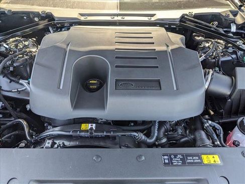 Used 2025 Land Rover Defender 110 X-Dynamic SE image 18