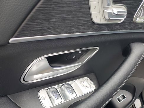 Used 2026 Mercedes-Benz GLS 450 4MATIC image 23