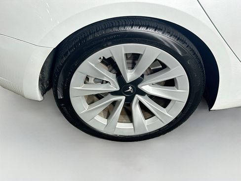 Used 2023 Tesla Model 3 Standard Range RWD image 11