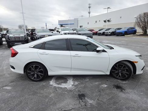 Used 2019 Honda Civic Sport image 14
