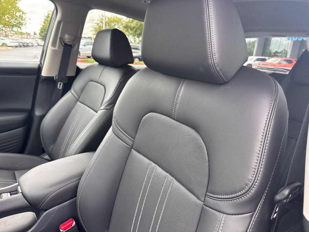 Used 2026 Honda HR-V EX-L image 12