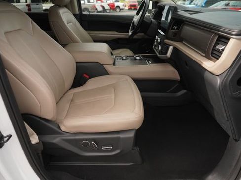 Used 2024 Ford Expedition Max Limited image 21