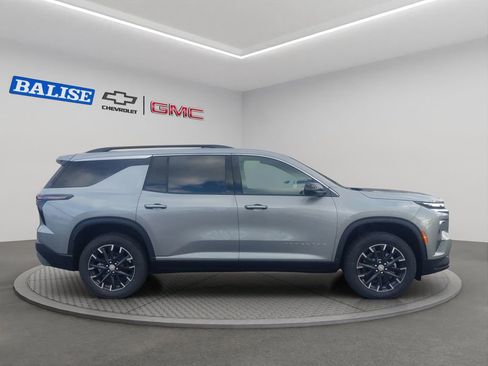 New 2026 Chevrolet Traverse LT w/ Sun and Wheel Package image 5