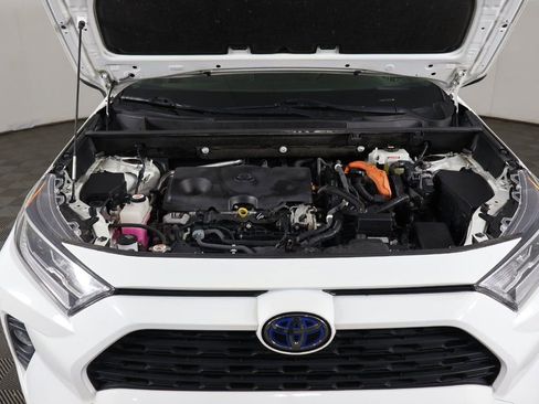 Used 2020 Toyota RAV4 XLE w/ Convenience Package image 18
