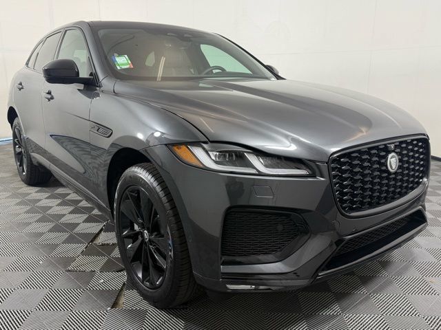 Used 2026 Jaguar F-PACE R-Dynamic S AWD/4WD image 10