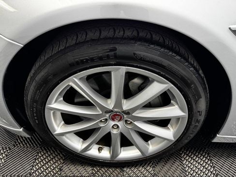 Used 2016 Jaguar XJ R-Sport image 19