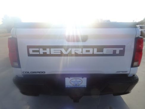 Used 2023 Chevrolet Colorado ZR2 AWD/4WD image 5