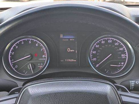 Used 2018 Toyota Camry SE FWD image 24