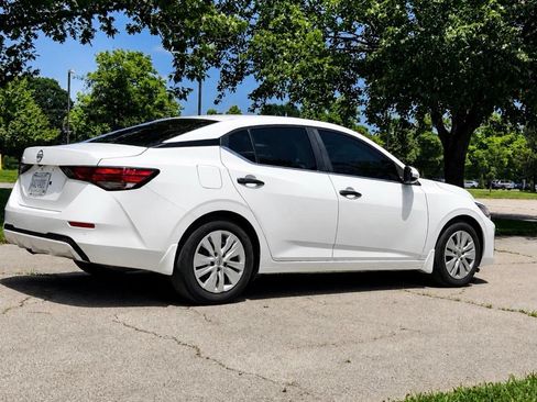Used 2024 Nissan Sentra S FWD image 4