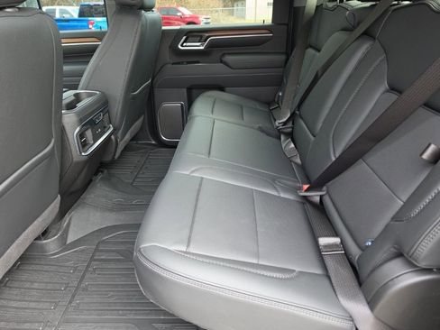 Certified 2025 GMC Sierra 2500 Denali w/ Denali Reserve Package image 36