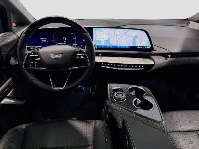 Certified 2025 Cadillac Optiq Sport 2 AWD/4WD image 21
