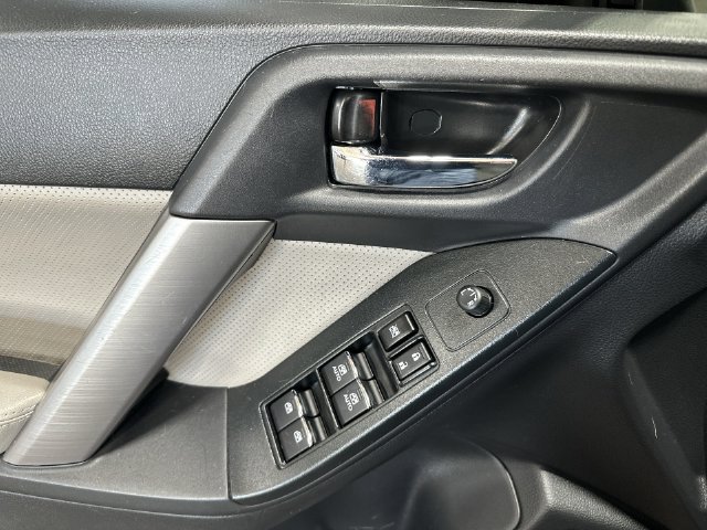 Used 2017 Subaru Forester 2.5i Limited AWD/4WD image 19