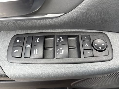 Used 2022 RAM 1500 Big Horn image 16