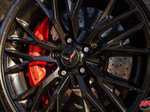 Used 2017 Chevrolet Corvette Z06 image 3