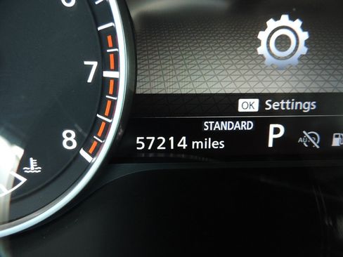 Used 2023 Nissan Pathfinder SL FWD image 25
