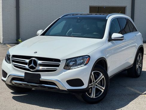 Used 2018 Mercedes-Benz GLC 300 image 2