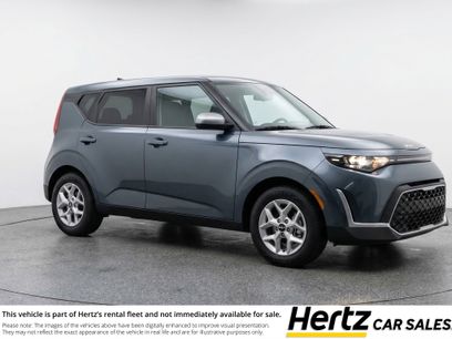 Used 2025 Kia Soul LX w/ LX Technology Package