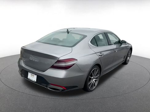 Used 2025 Genesis G70 2.5T image 12