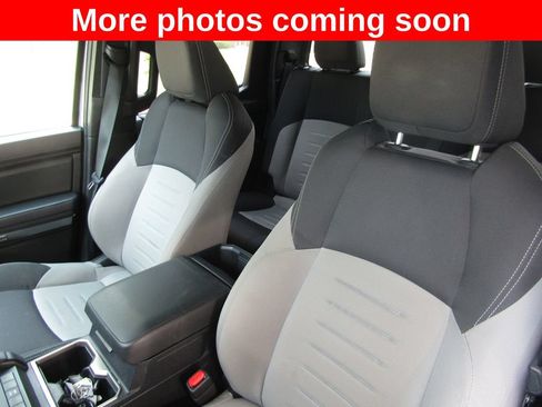 Used 2025 Toyota Tacoma TRD Off-Road AWD/4WD image 13
