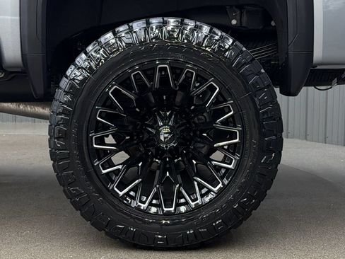 Used 2026 GMC Sierra 3500 Denali w/ Denali Reserve Package AWD/4WD image 12