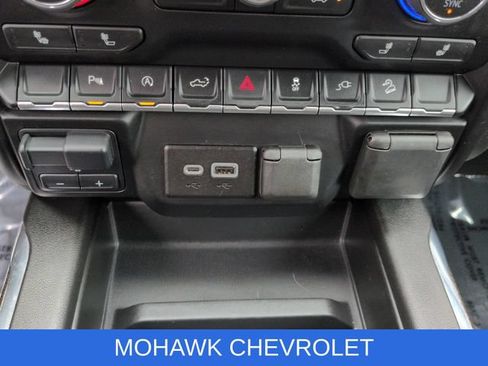 Used 2022 Chevrolet Silverado 1500 RST AWD/4WD image 35