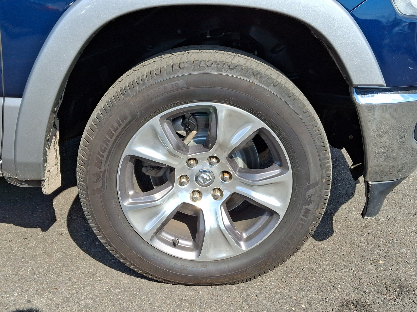 Used 2020 RAM 1500 Laramie AWD/4WD image 8
