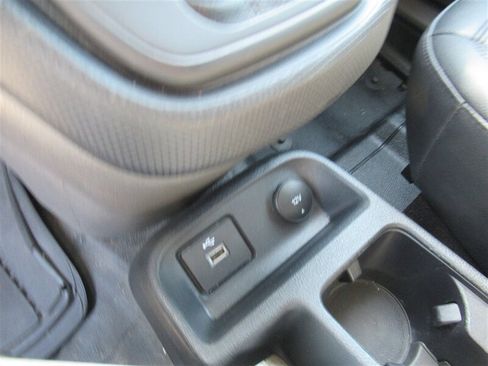 Used 2022 Ford Transit Connect XL image 22