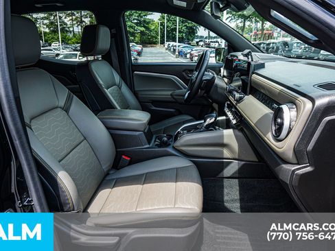 Used 2023 Chevrolet Colorado ZR2 w/ ZR2 Convenience Package III AWD/4WD image 22